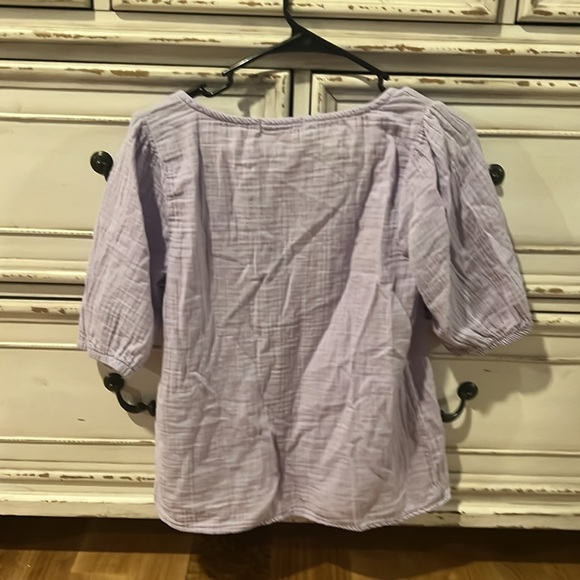 Mododoc Los Angeles light purple v neck top 1/2 puff sleeve women’s shirt - Picture 4 of 6